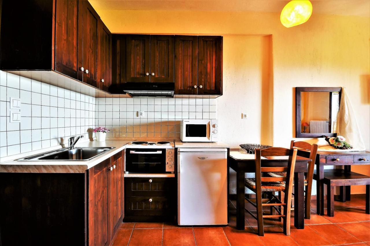 Guesthouse Amanitis Caesarea Skiti Екстер'єр фото